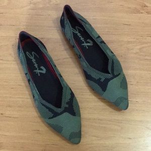 Seven7 Elsa ballet flats camouflage pointed toe